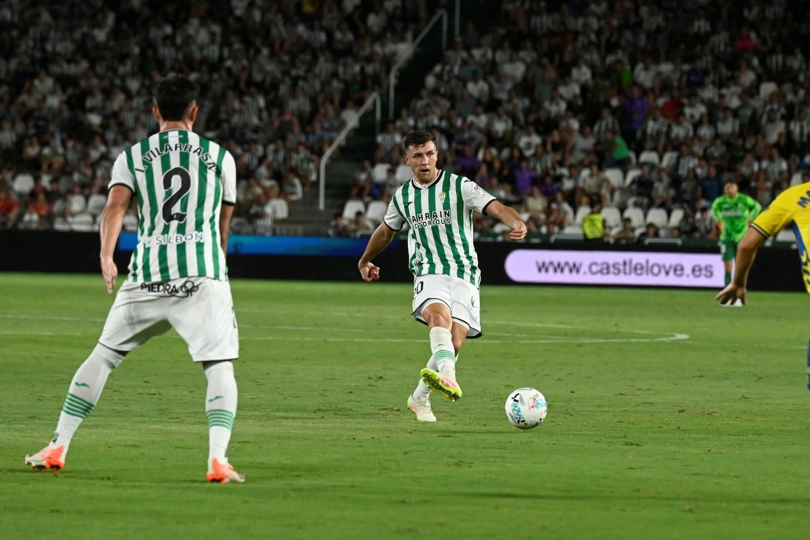 Alberto del Moral, en una acción del Córdoba CF - Las Palmas.