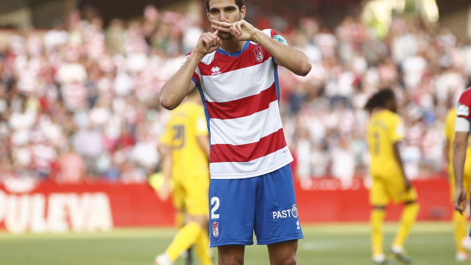 Bernardo anotó su único tanto con el Granada CF precisamente ante el Alcorcón.