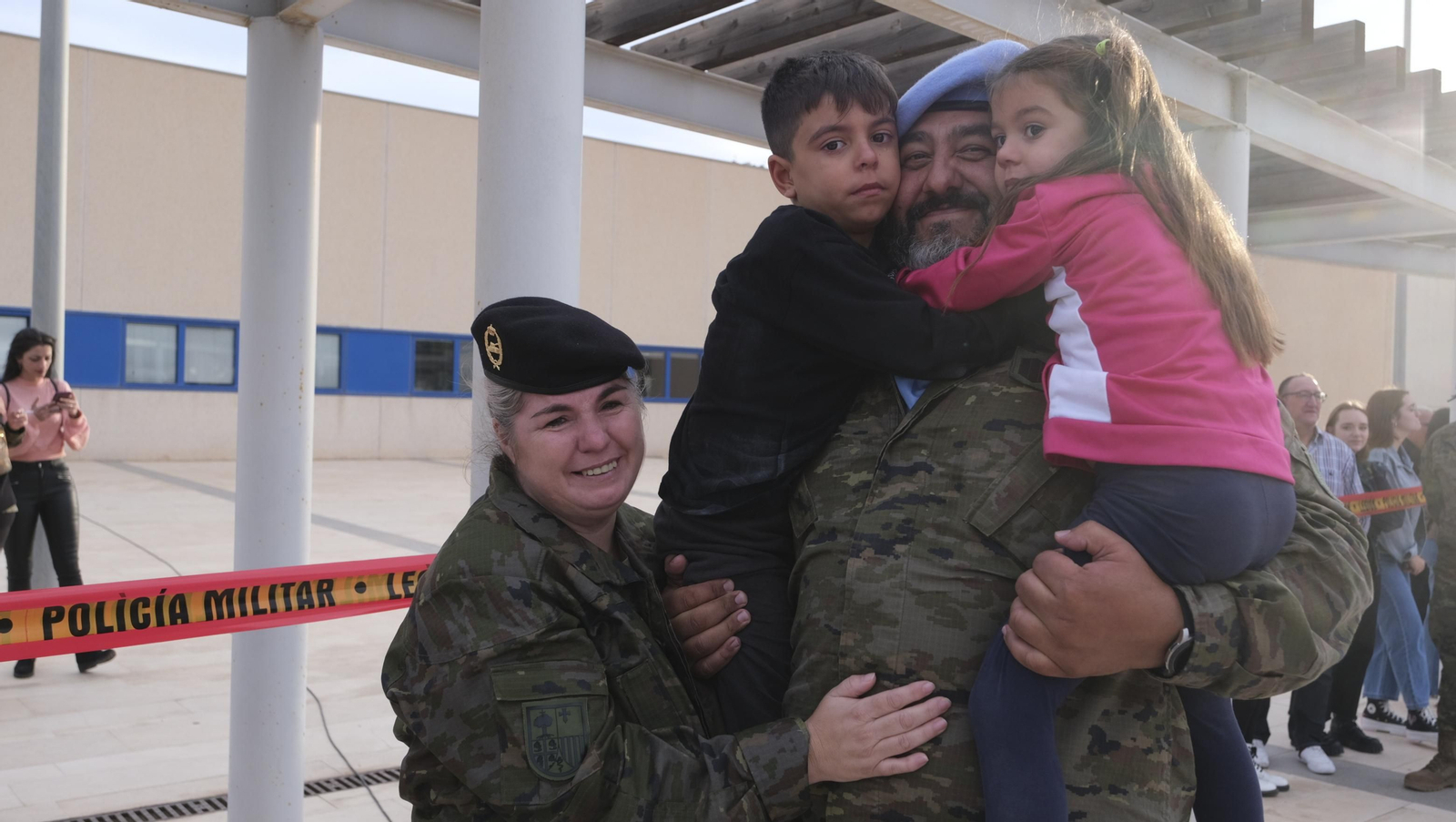 Imágenes de la salida del segundo contingente de La Legión con destino el Líbano