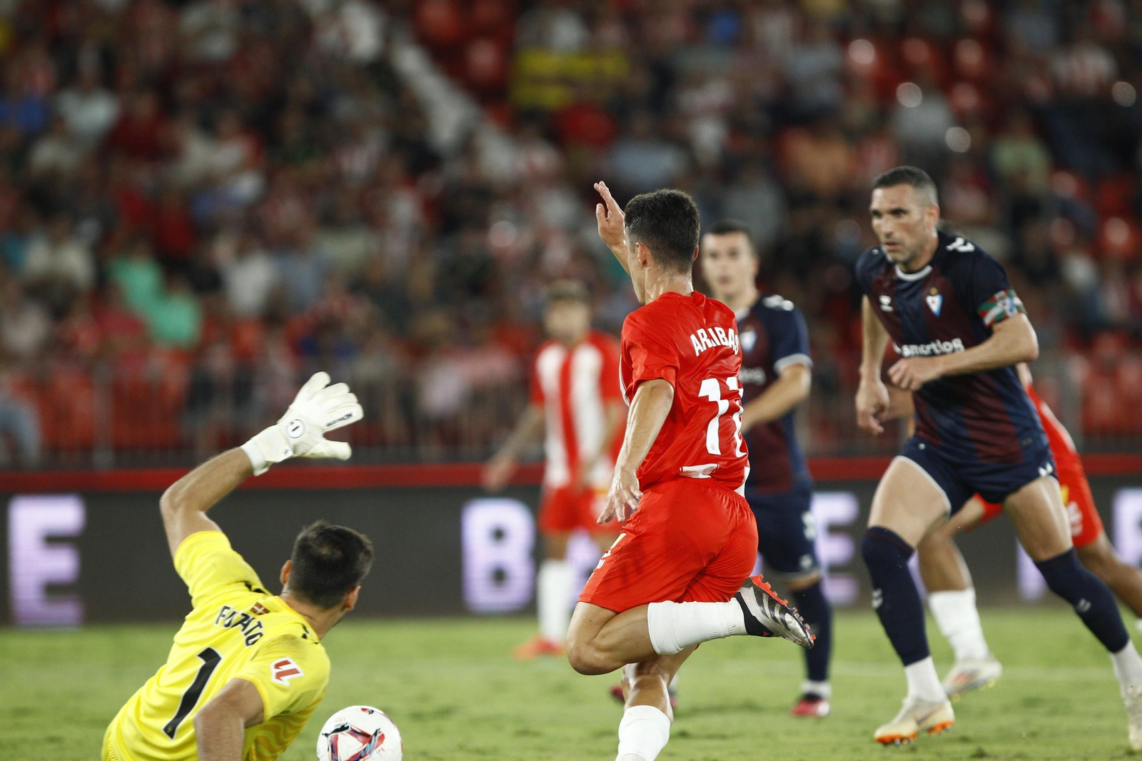 Las imágenes del partido de fútbol U.D. Almería-S.D. Eibar