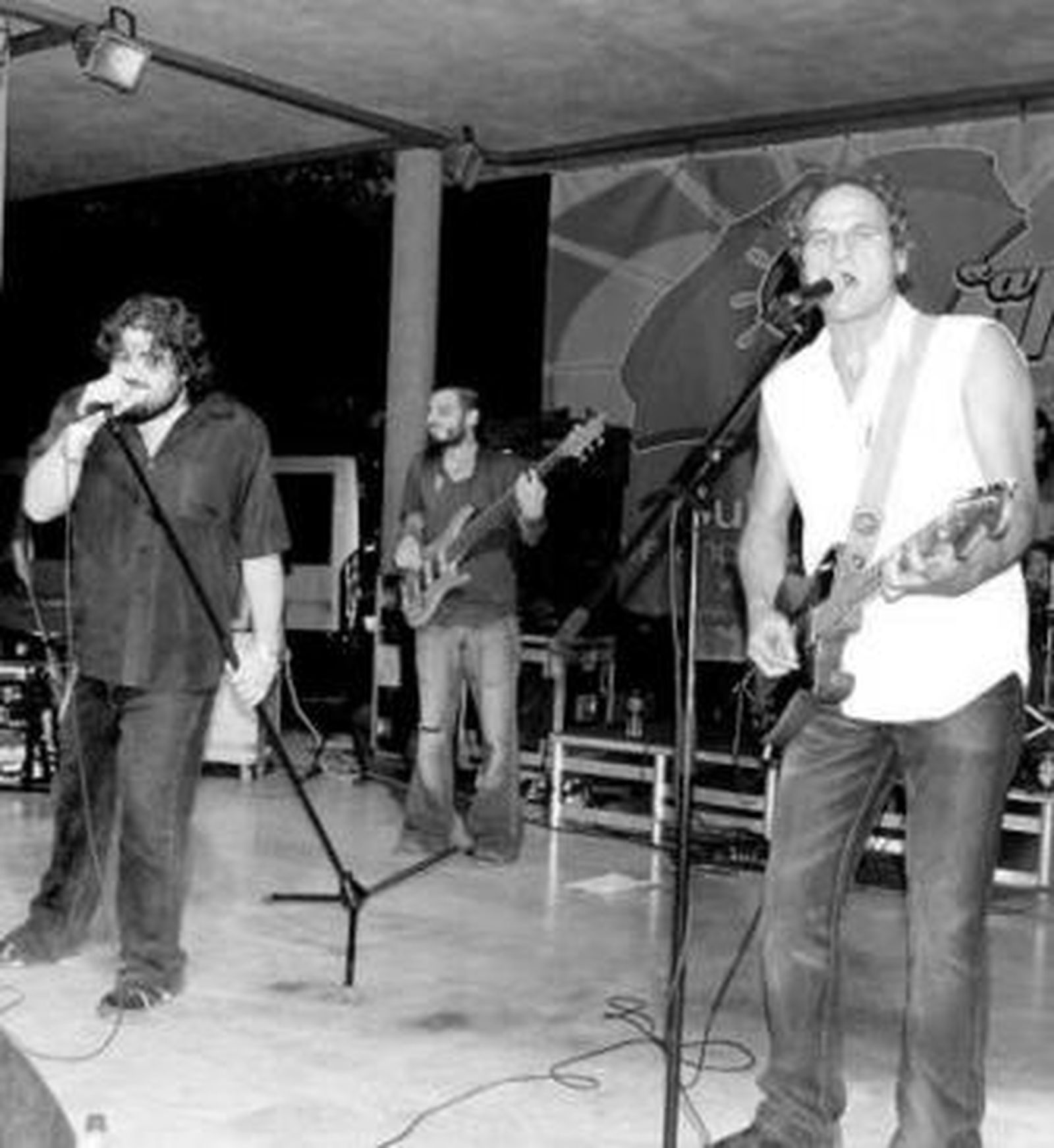 Actuación de Los Lunáticos el viernes en Roquetas.