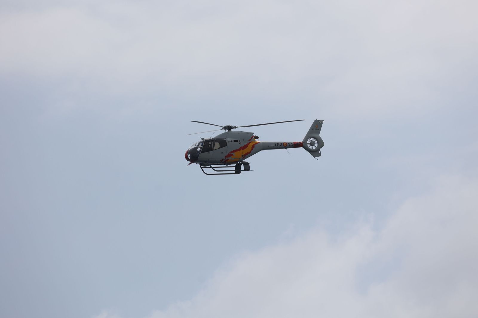 Exhibiciones en la jornada inaugural del Festival Aéreo de Torre del Mar