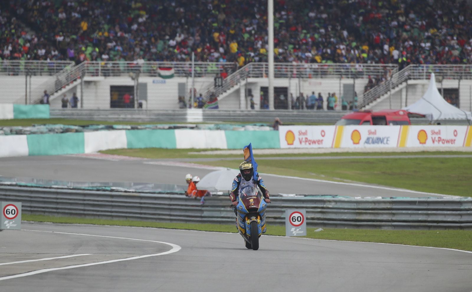 La celebración del título mundial de Moto2 de Álex Márquez