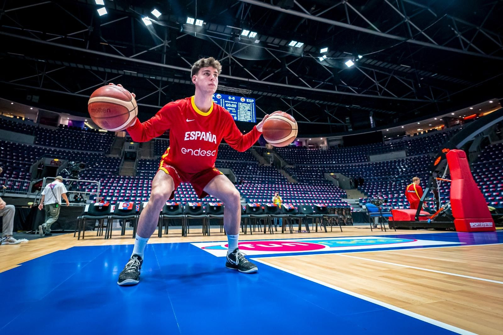 Milagro de España en la locura de Eslovaquia con buena participación de los cajistas