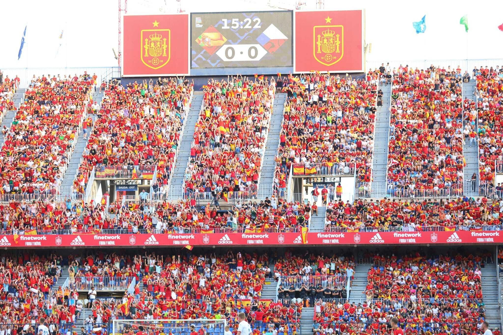 Perspectiva de una Rosaleda repleta.