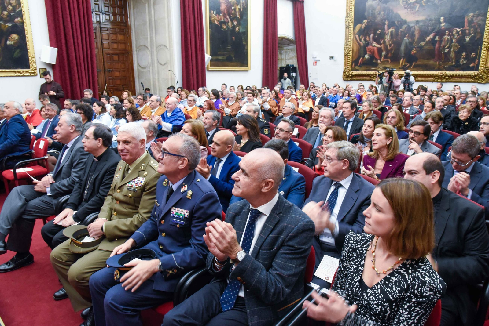 Acto de investidura de la nueva rectora de la US, Carmen Vargas