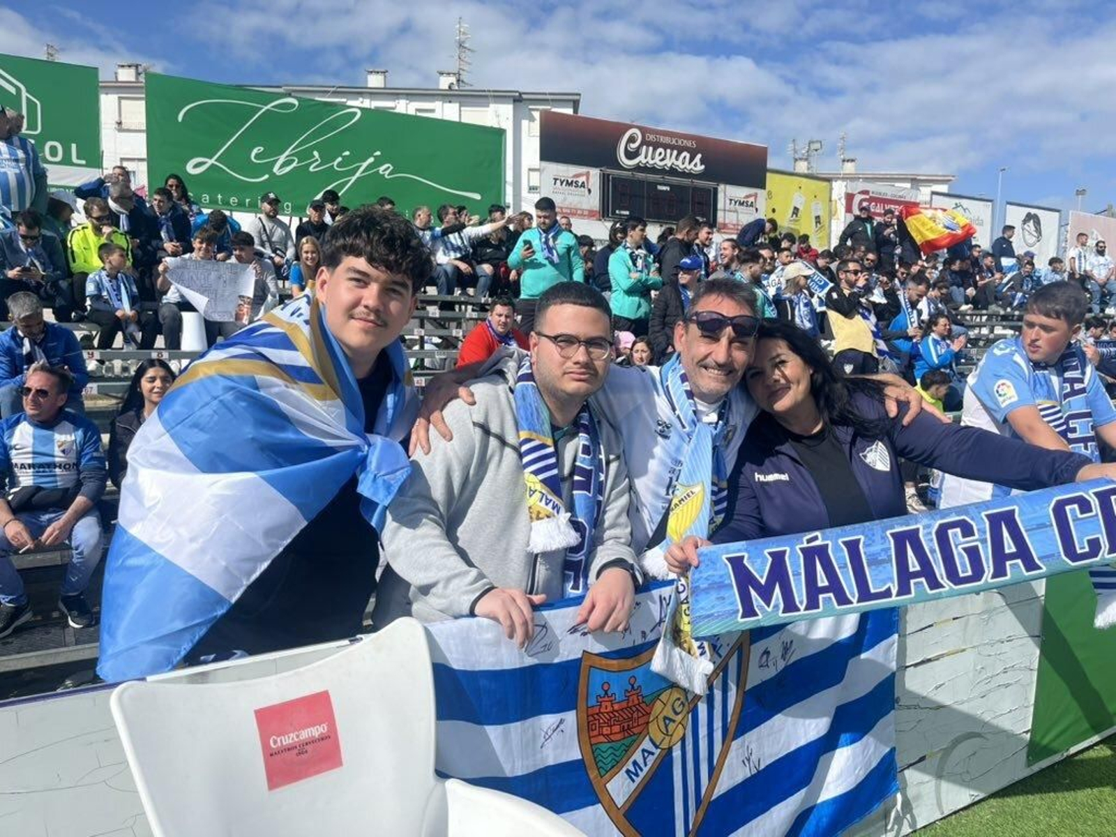 La afición del Málaga CF, en El Palmar. La afición del Málaga CF, en El Palmar.