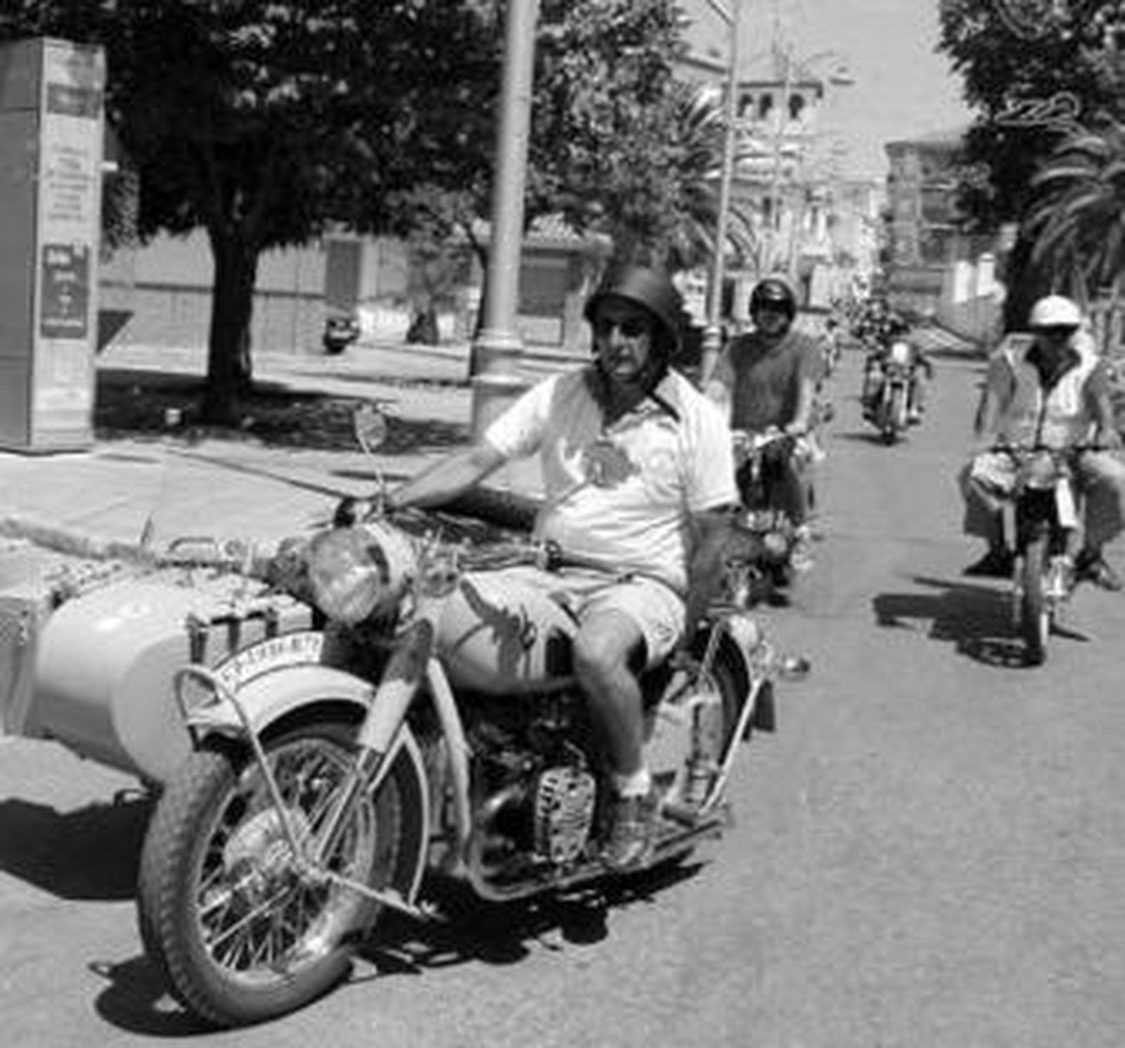 Algunos de los participantes que hoy recorrerán la provincia.