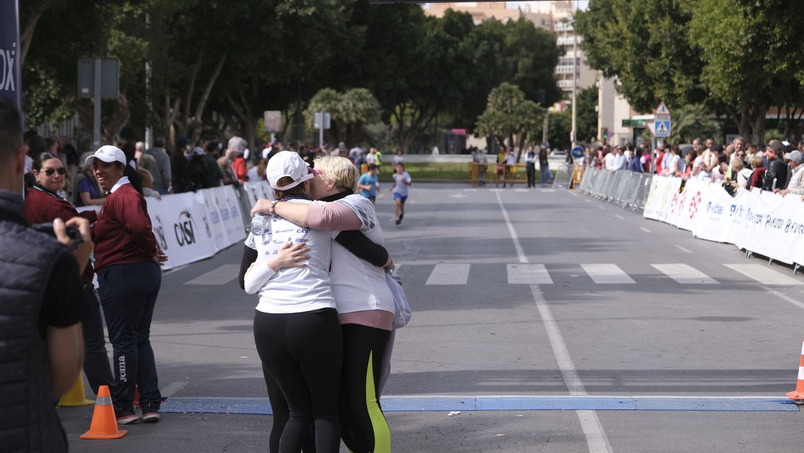 Imágenes de la Carrera de la Mujer 2023 en Almería