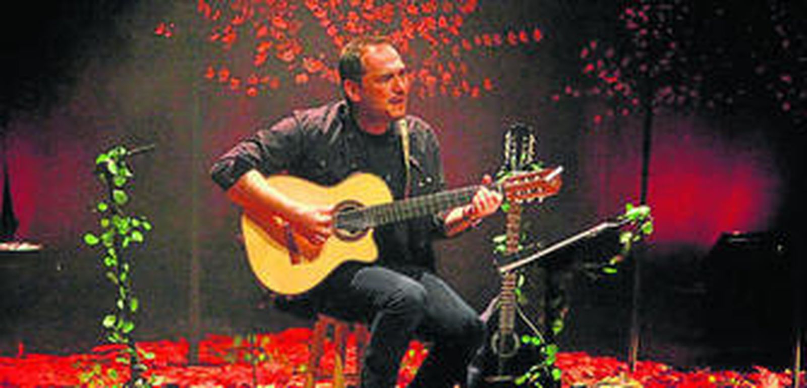 Ismael Serrano durante su actuación del pasado viernes.