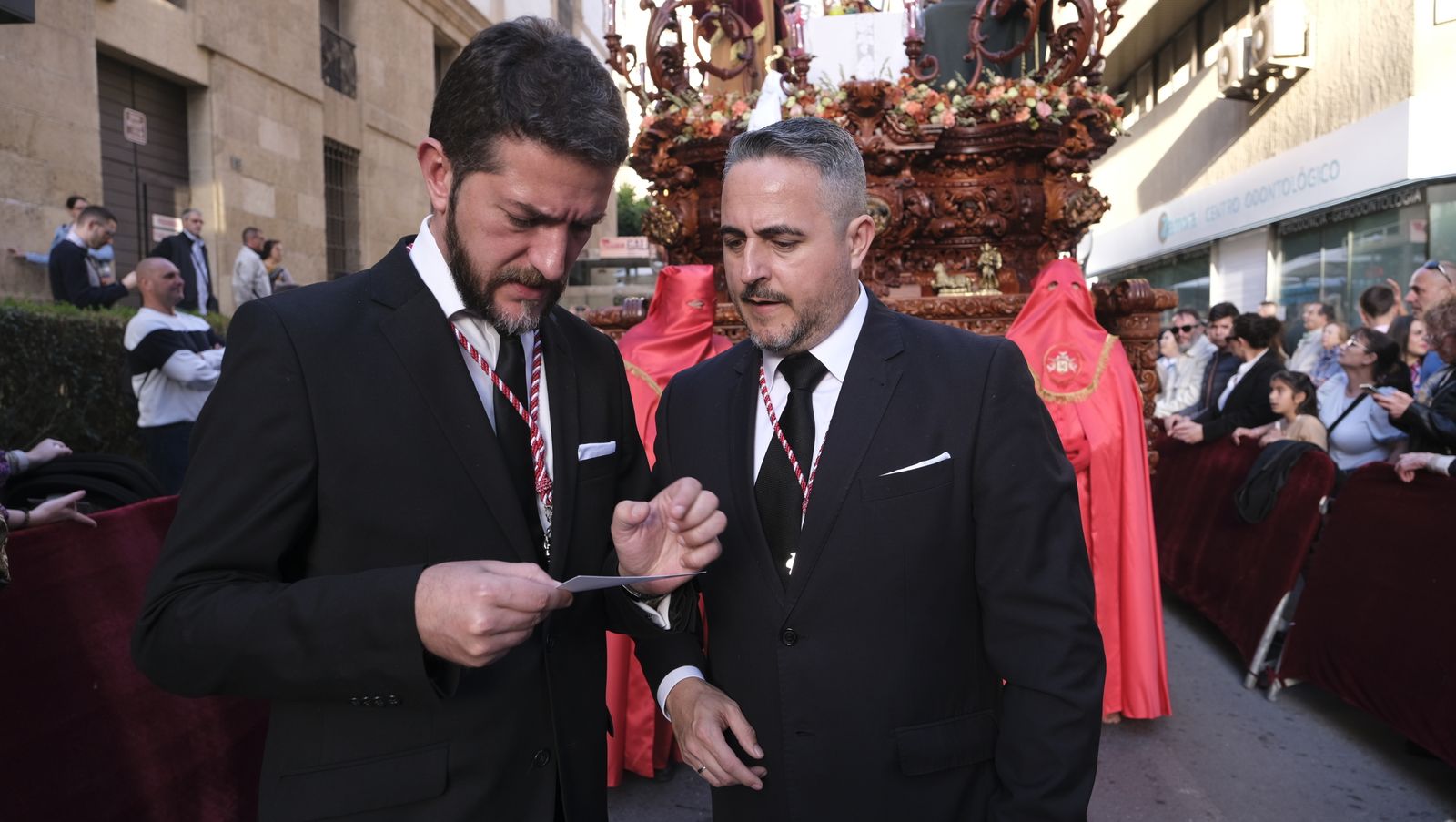 La procesión de la Santa Cena en Almería, en imágenes
