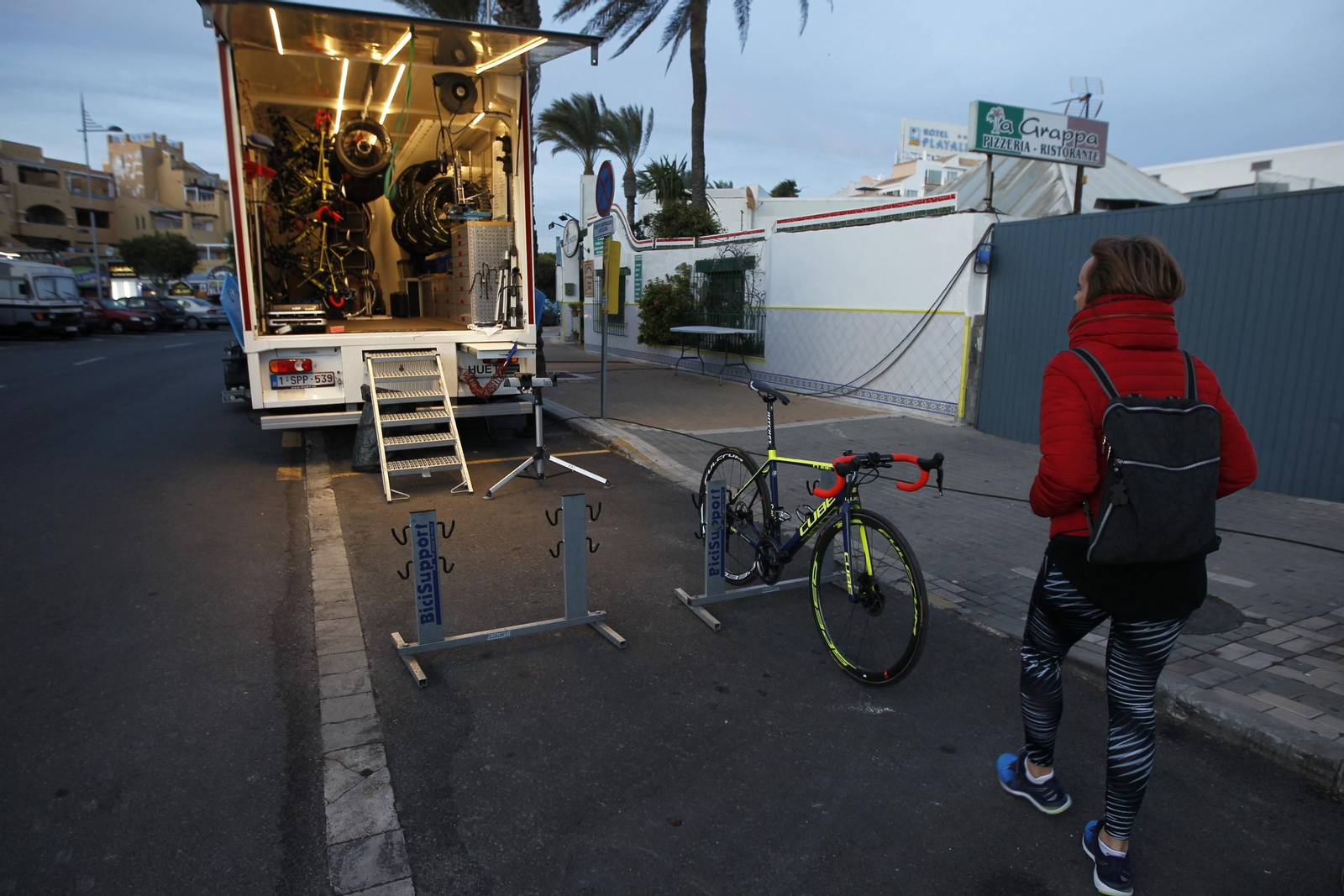 Fotogalería de la previa de la Clásica de Almería