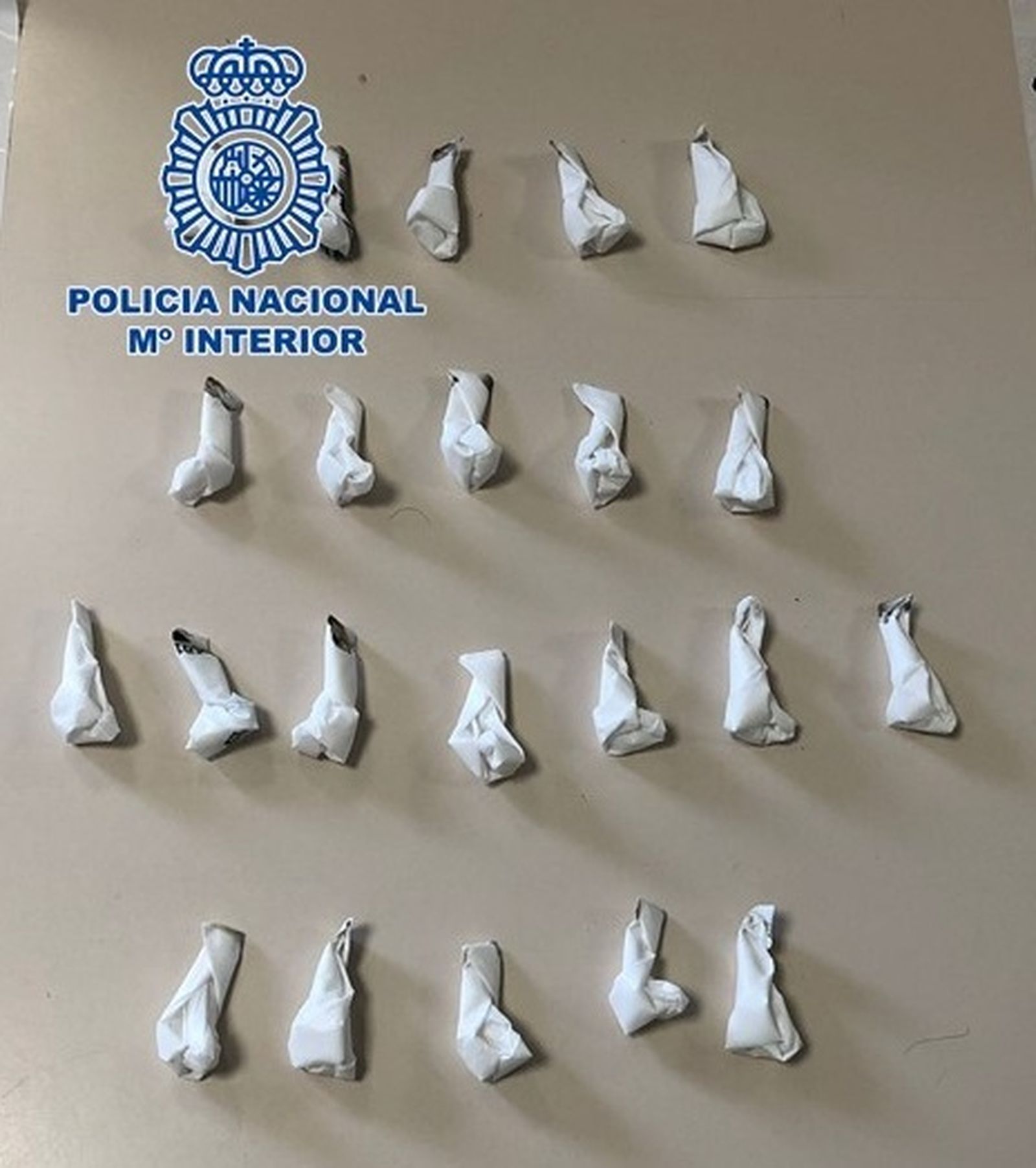 Detenido en la costa de Granada con 22 papelinas de cocaína escondidas dentro de un calcetín