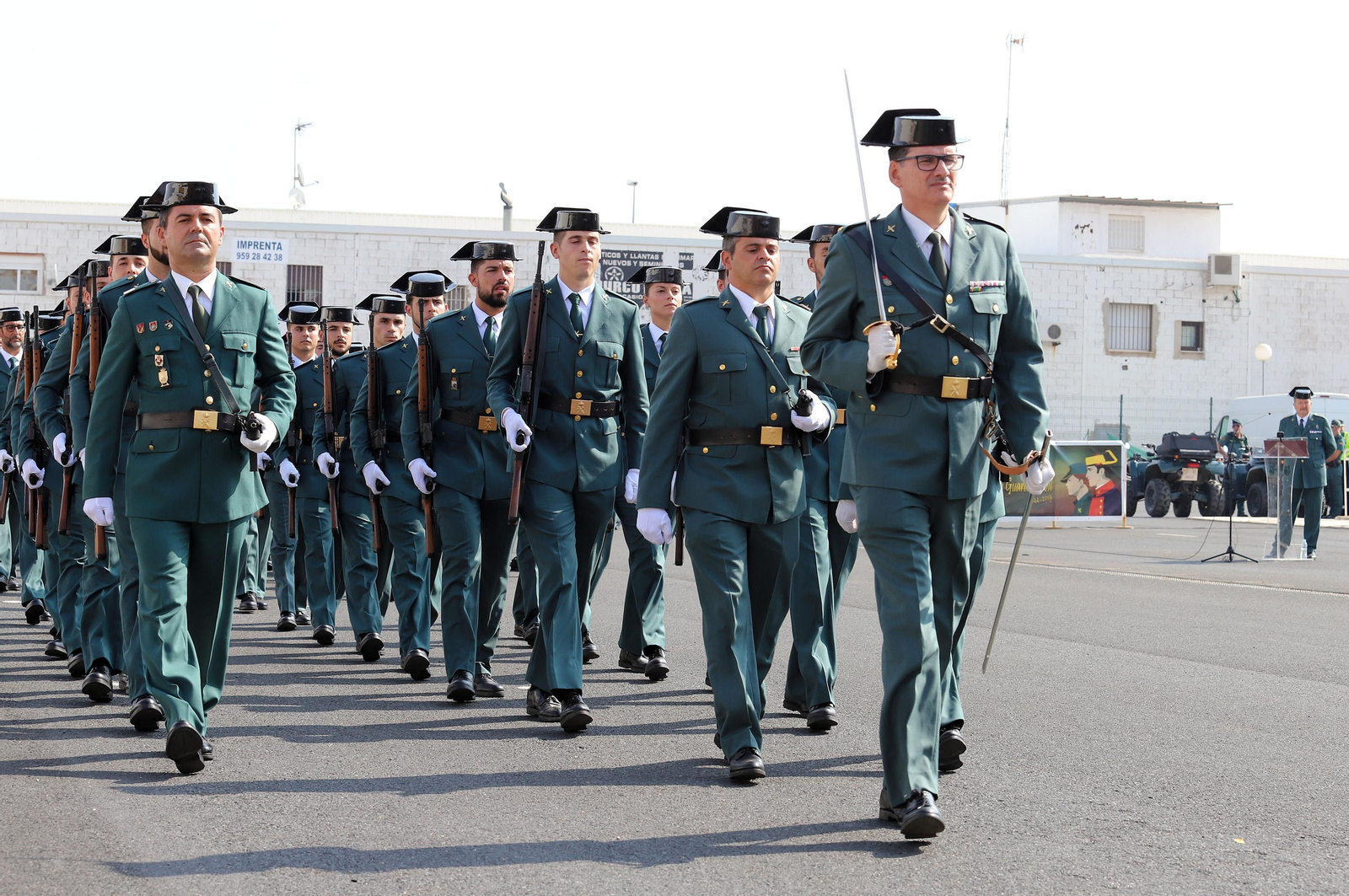 Imágenes de la toma de posesión de Andrés López como coronel jefe de la Comandancia de la Guardia Civil en Huelva