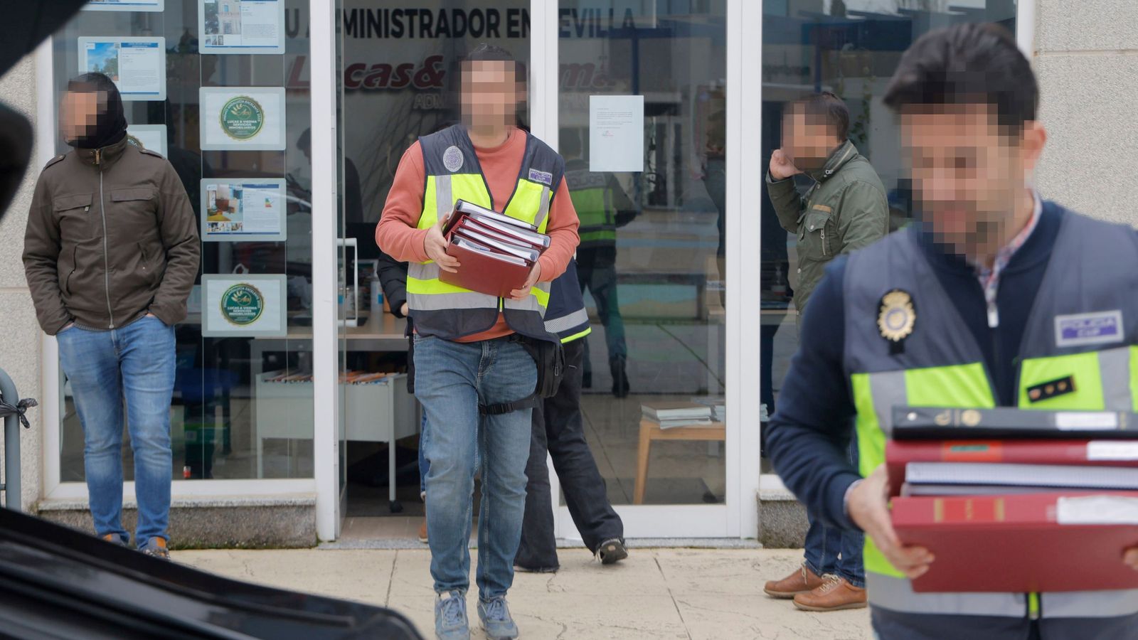 Registro de la sede de la empresa en Nuevo Torneo, este miércoles.