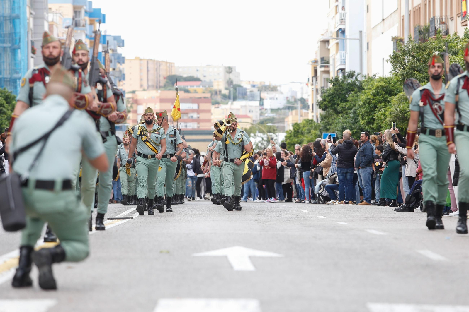 Fotos del Lunes Santo en Algeciras: La legión