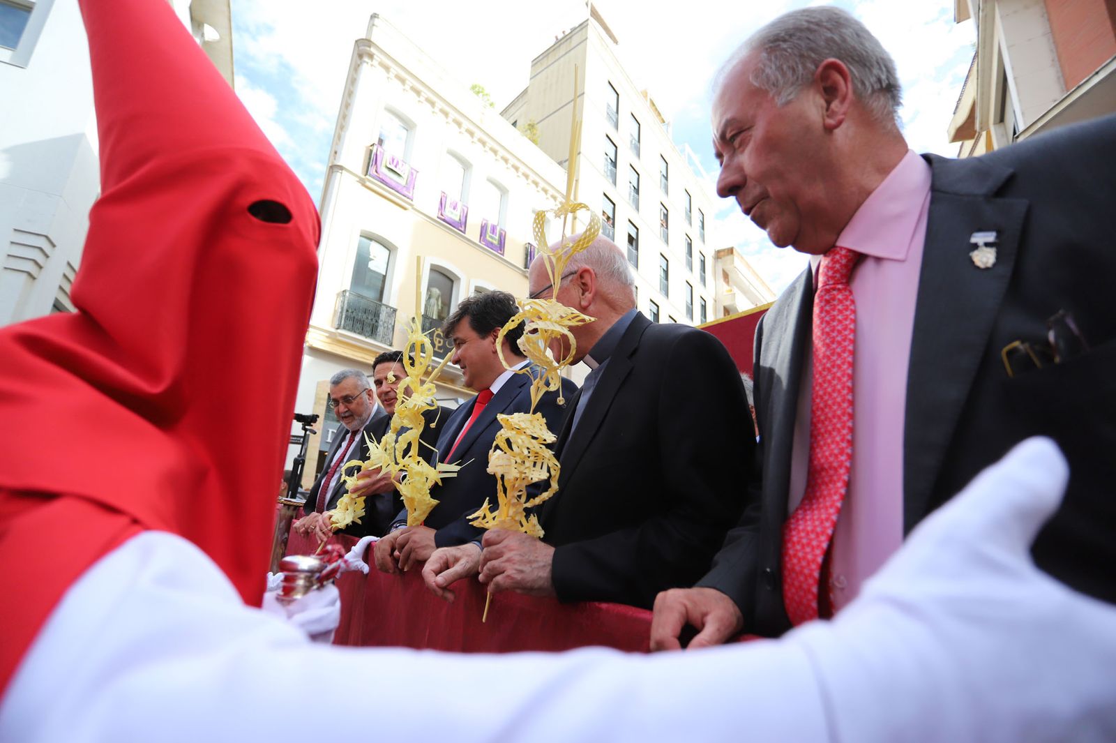 Las mejores imágenes de la hermandad de la Borriquita  de Huelva en el domingo de ramos 2019