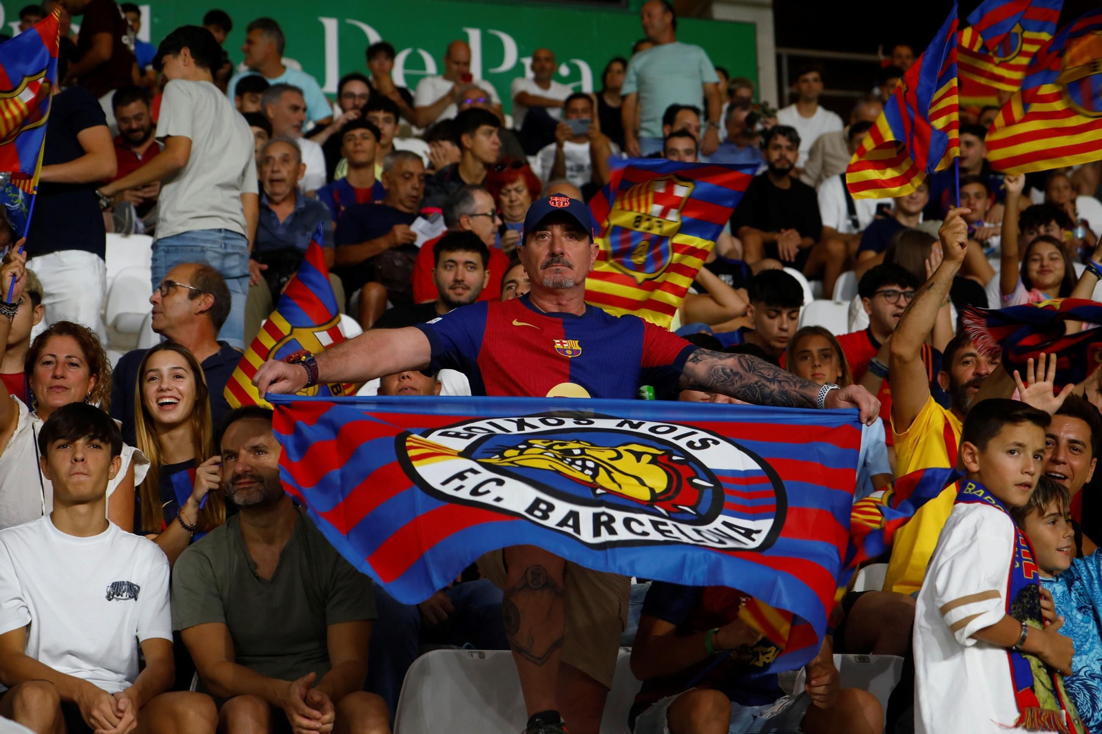 Las mejores fotos del Barcelona - Racing Club de la final del Mundial de Clubes juvenil en El Arcángel