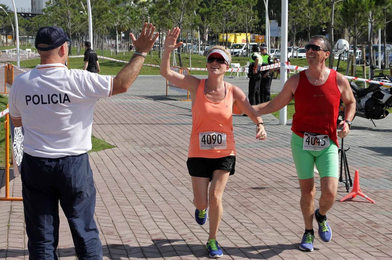 Imágenes de la Carrera Solidaria Ruta 091 organizada por la Policía Nacional