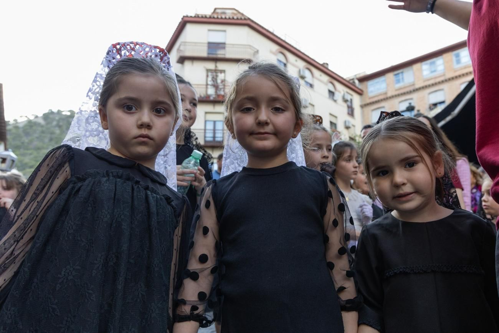 Procesiones infantiles y cruces del 2 de mayo