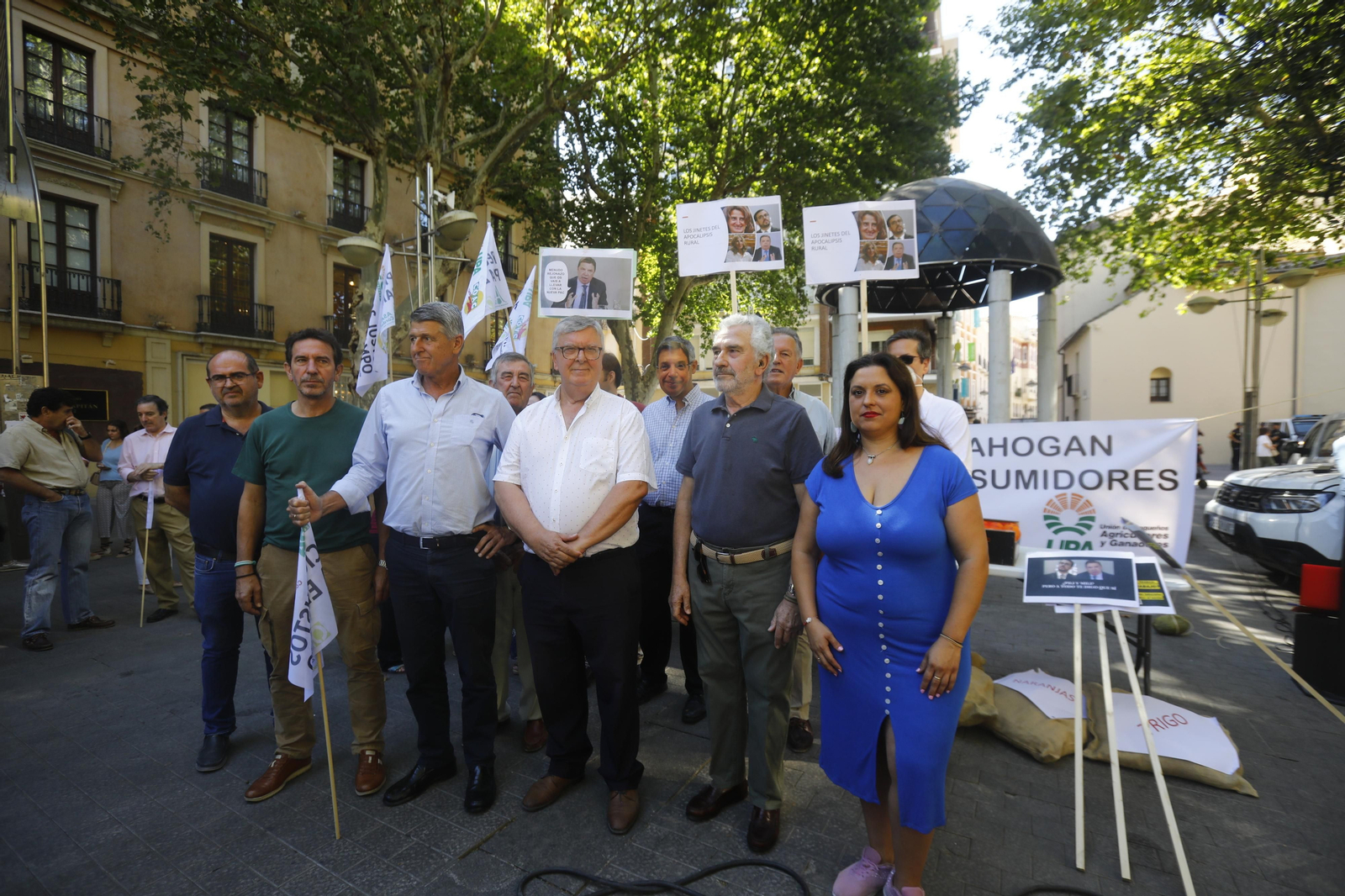 La concentración a favor del campo y el sector agrario en Córdoba, en imágenes