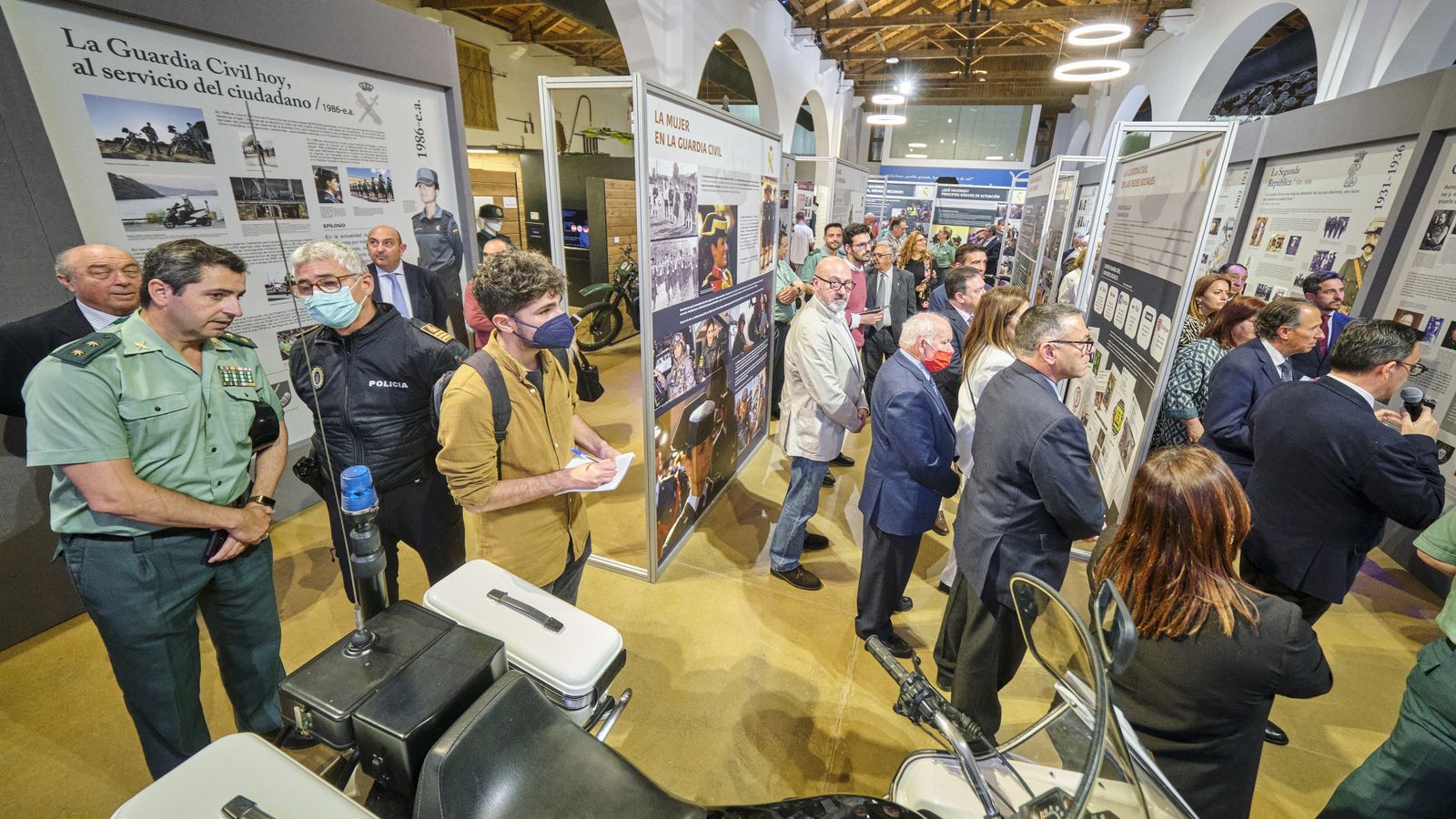 Las imágenes de la la exposición 'La Guardia Civil al servicio del ciudadano'