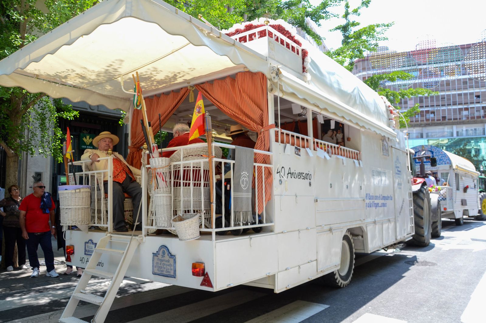 La salida de la Hermandad del Rocío de Granada, en imágenes