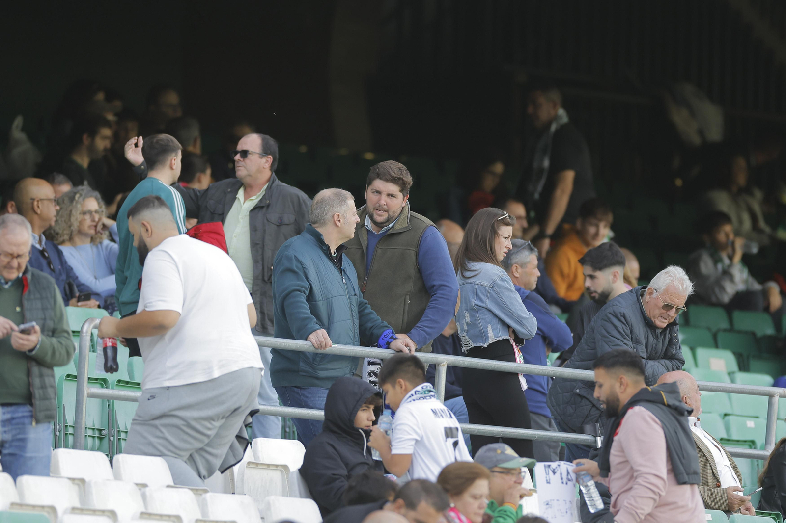 Búscate en las fotos del Betis-Real Madrid
