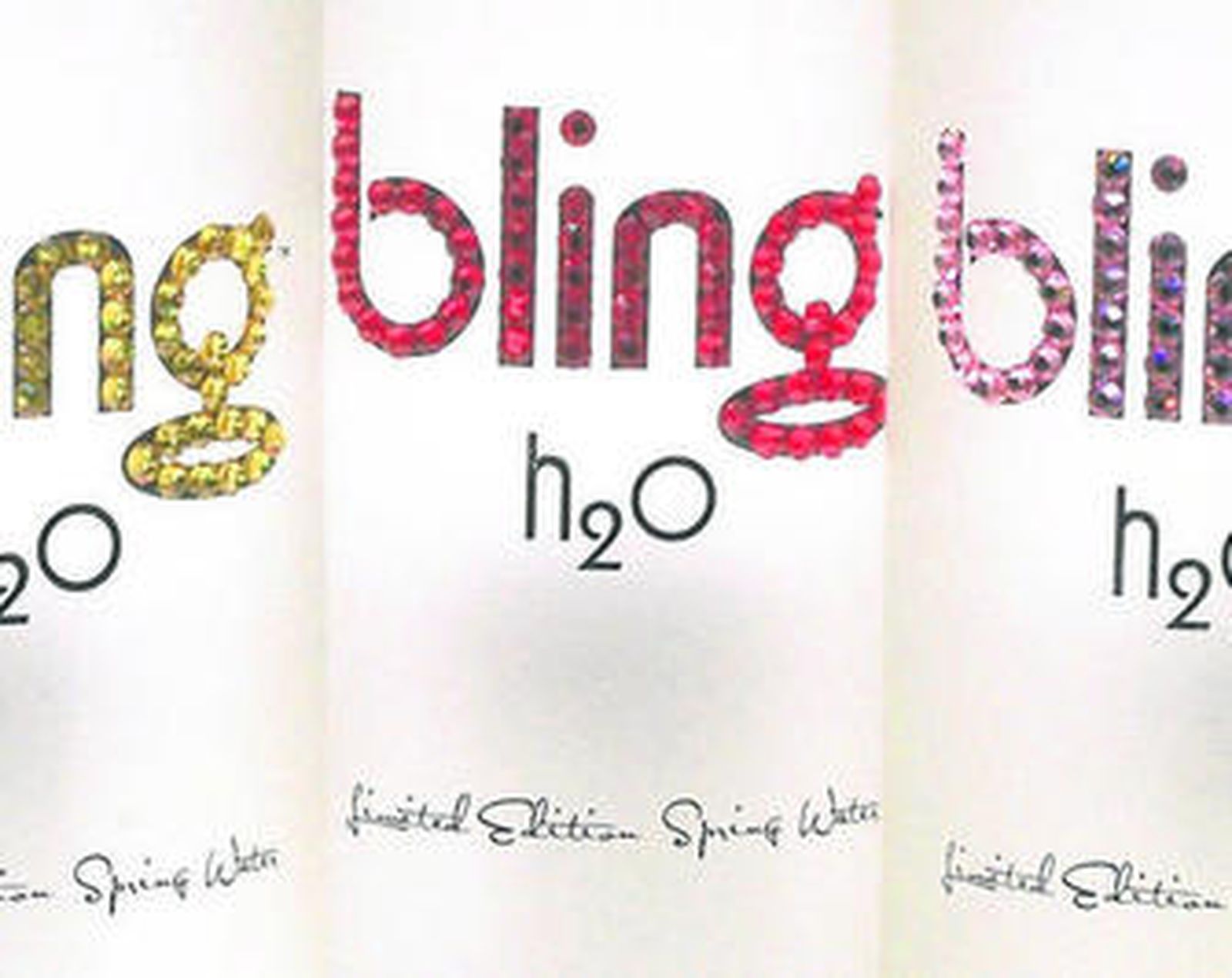 El agua que bebe Paris Hilton