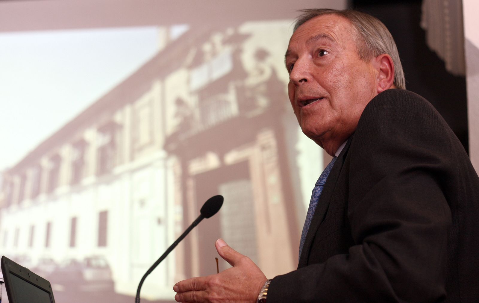 Teodoro Falcón, catedrático emérito de Historia del Arte