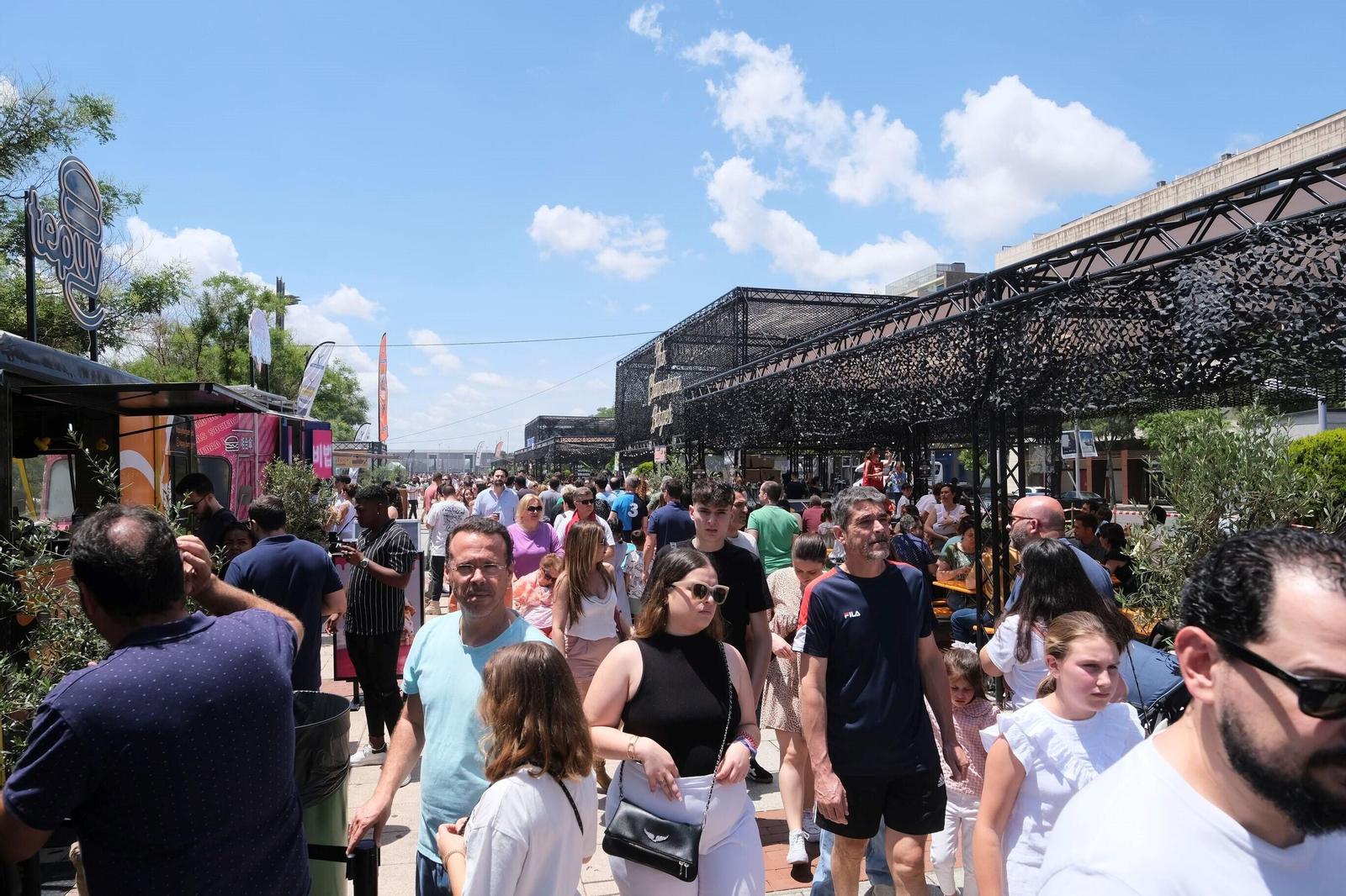 The Champions Burger vuelve a llenar El Vial de Córdoba en su primera jornada de tarde, en imágenes