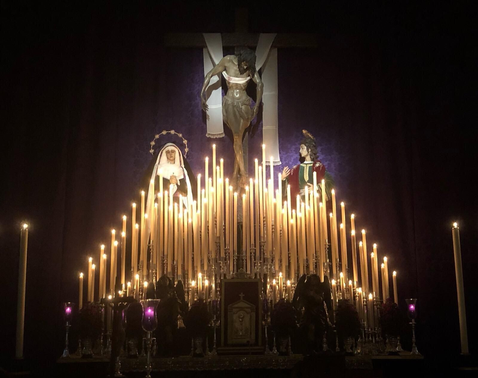 La hermandad de la Soledad está celebrando su solemne quinario en la iglesia de la Victoria.