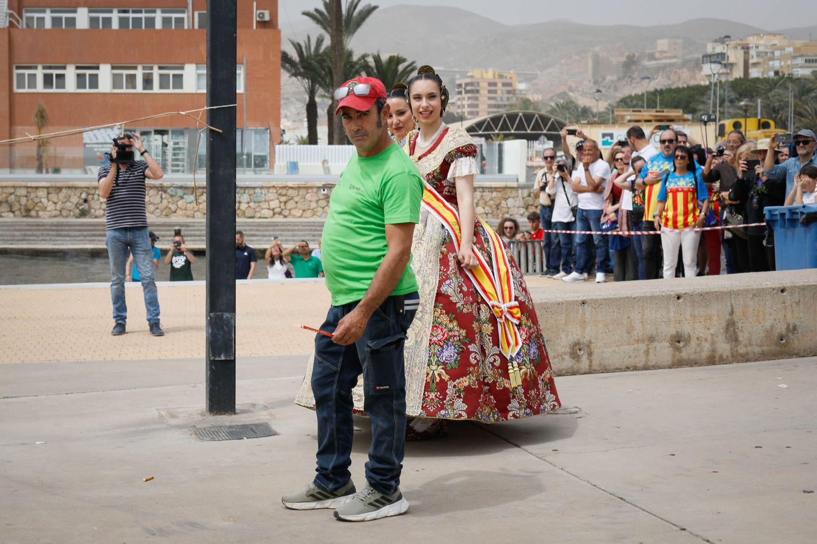 Las mejores imágenes de la "Globotá" en las fallas de Almería