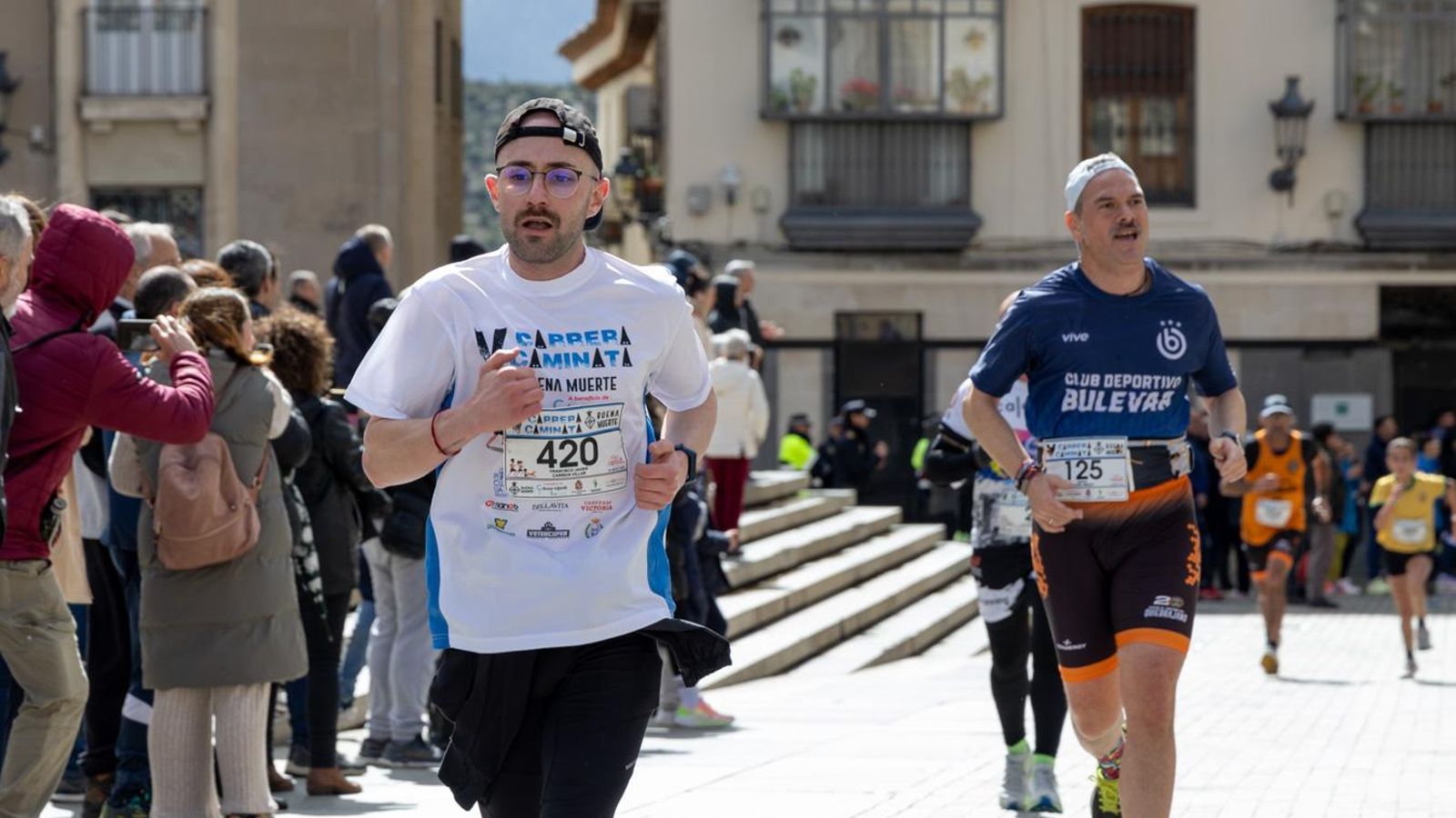 La Carrera y Caminata de la Buena Muerte a beneficio de ALES, en imágenes (1)
