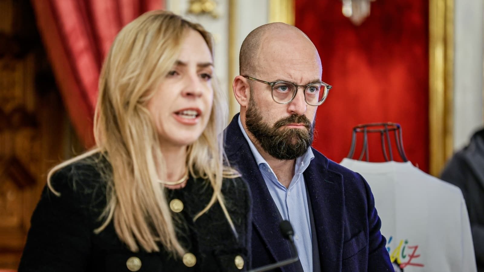 Almudena Martínez y Germán Beardo, durante la presentación de Fitur.