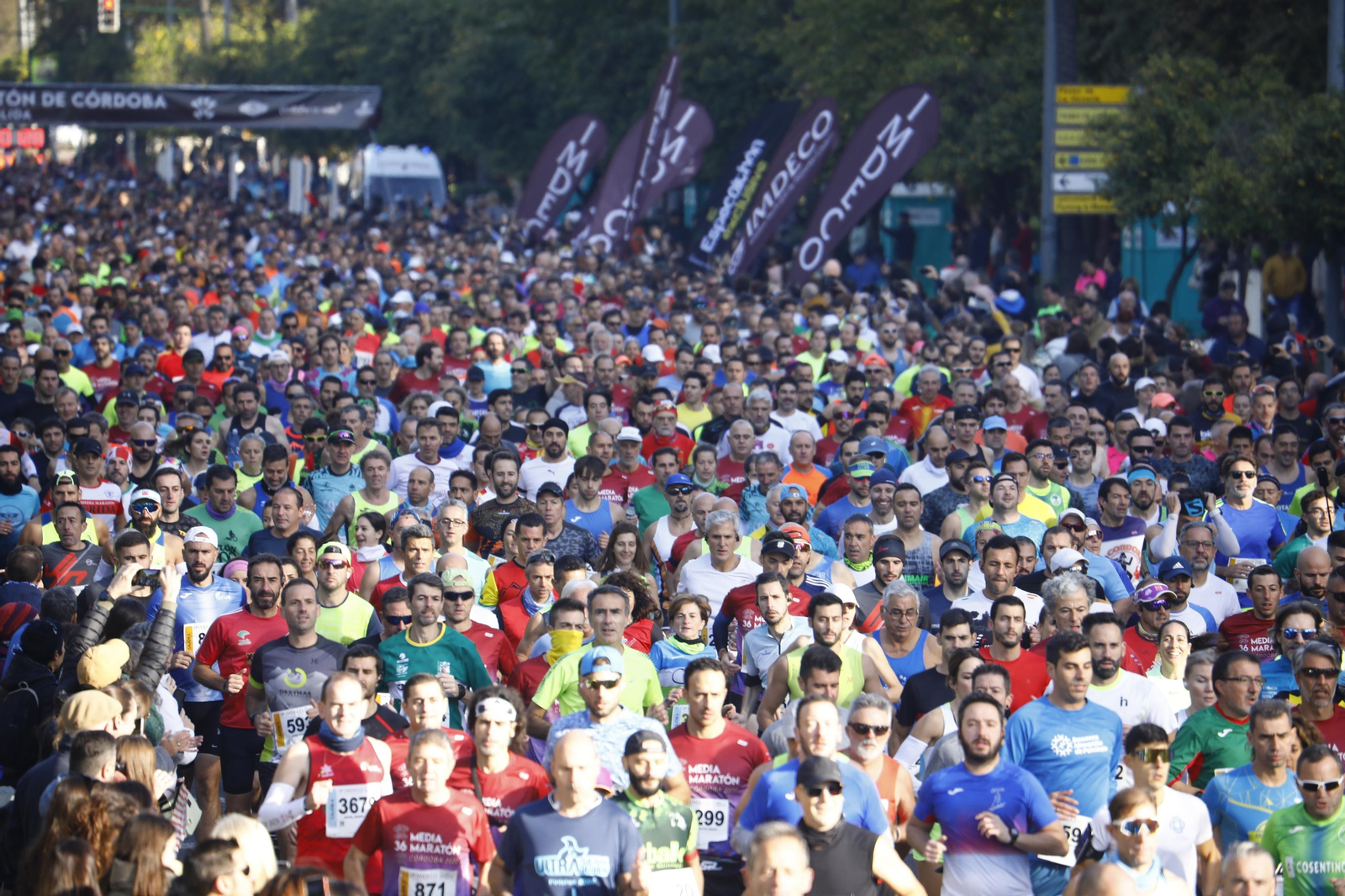 Las imágenes de la salida de la 36 Media Maratón de Córdoba