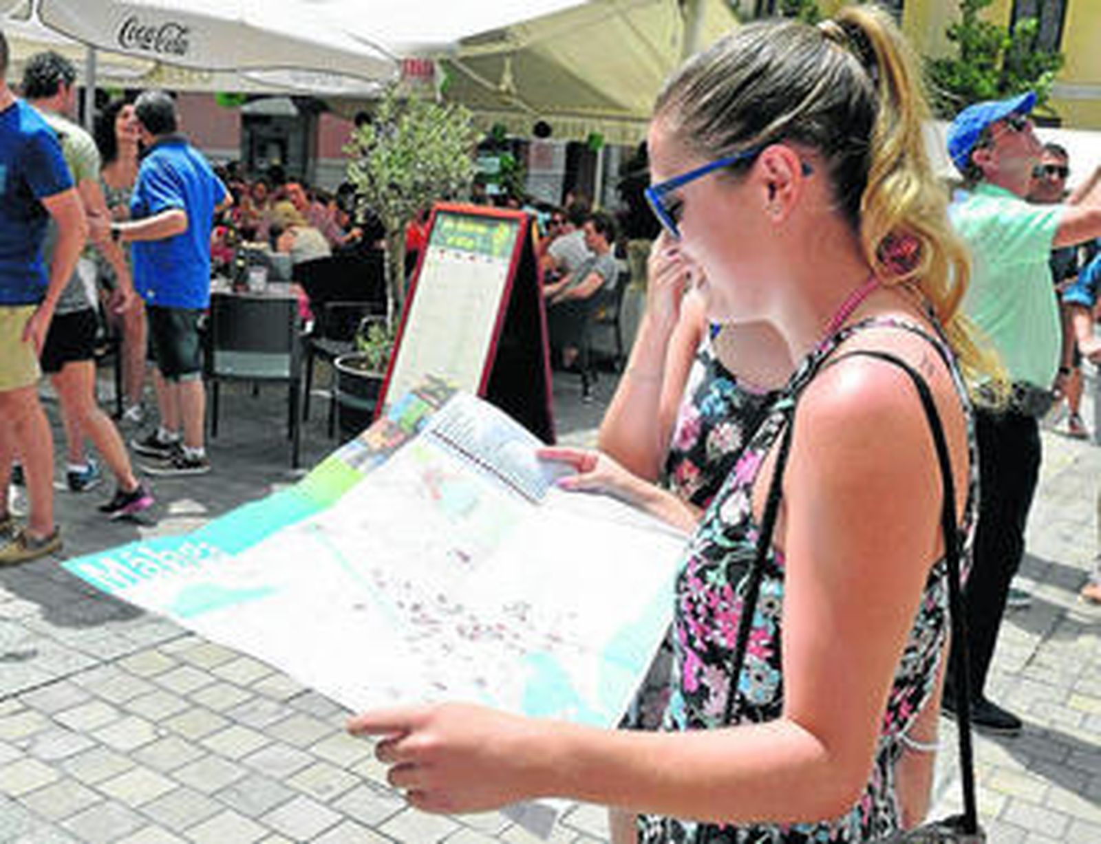 Centenas de personas llegan dispuestas a pasar unos buenos días.