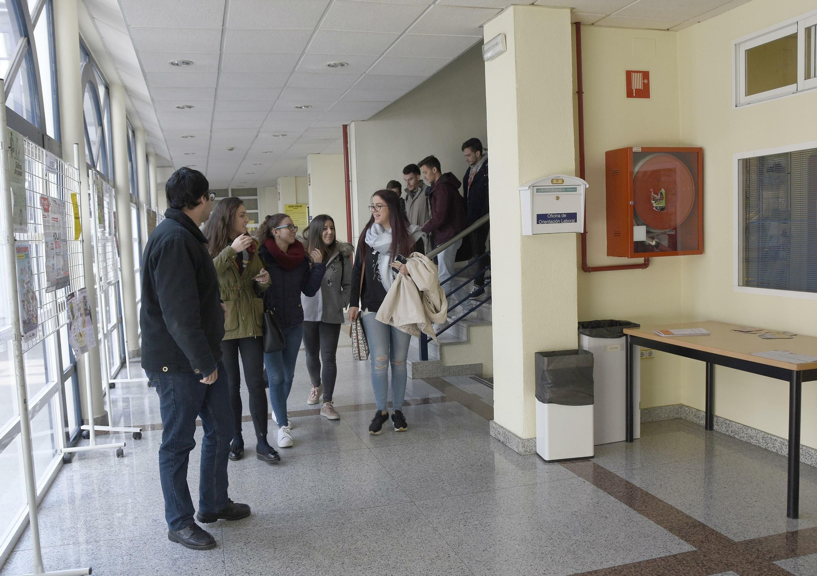 Alumnos de la UCO en la Facultad de Ciencias del Trabajo.