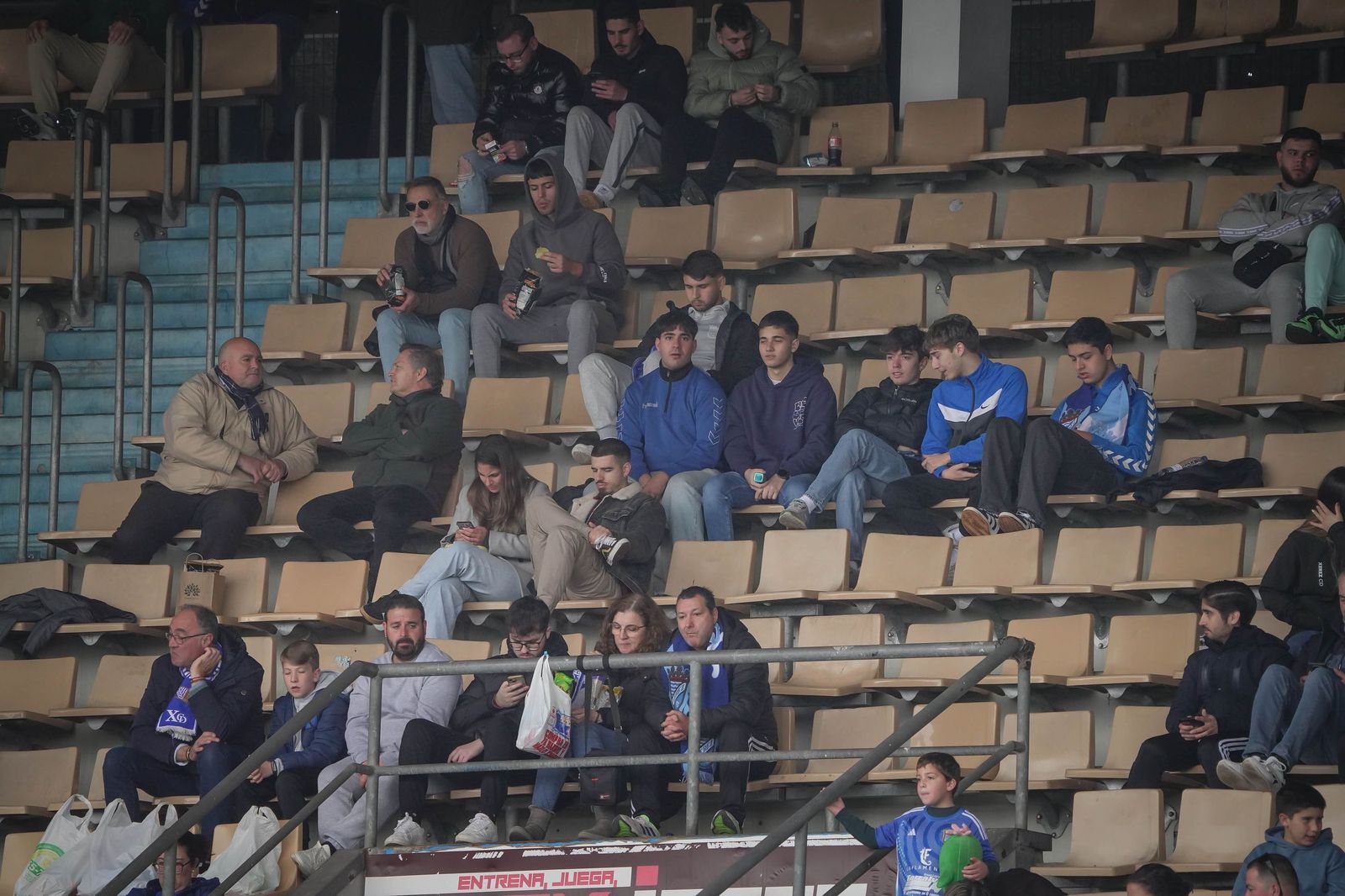 Búscate en el partido del Xerez CD - UD Melilla