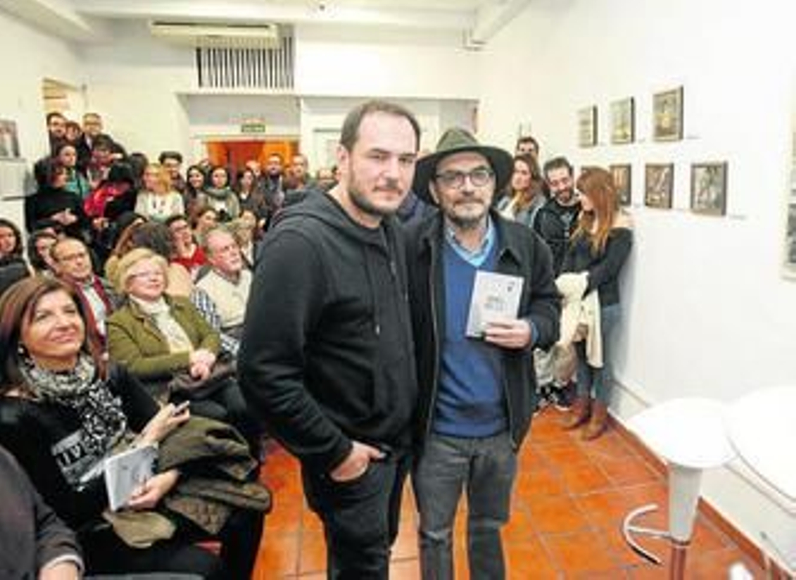 Ismael y Rodolfo Serrano, antes del inicio del acto.