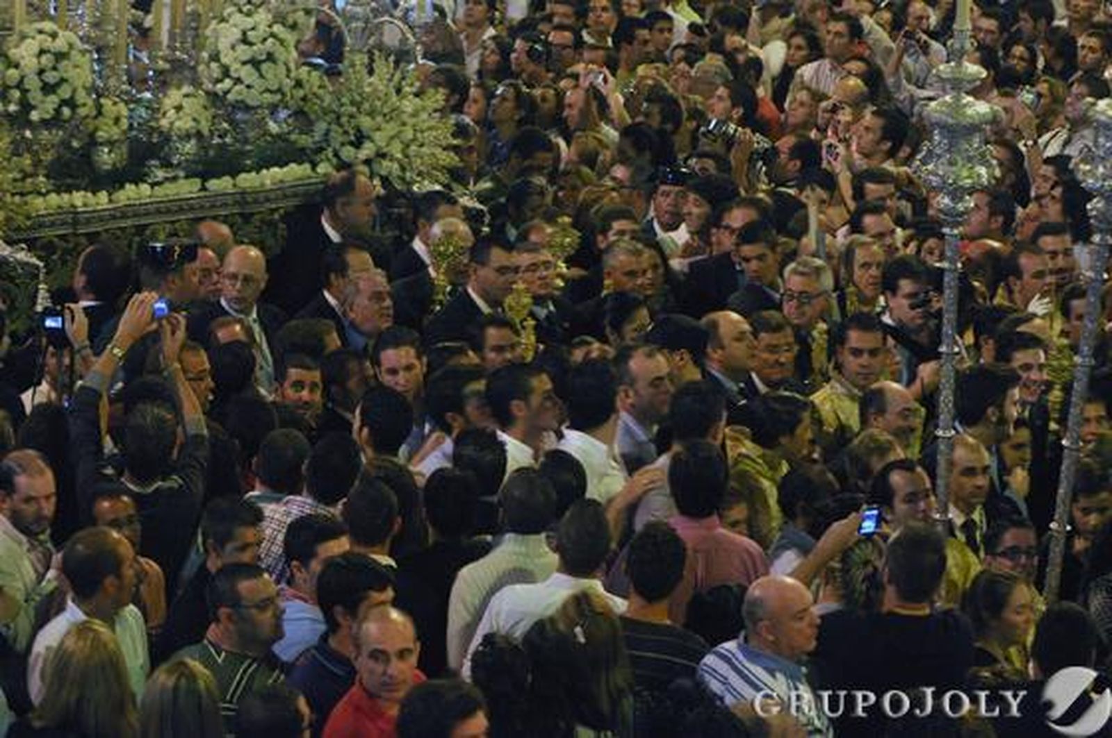La Macarena recorre su barrio.

Foto: Manuel Gomez