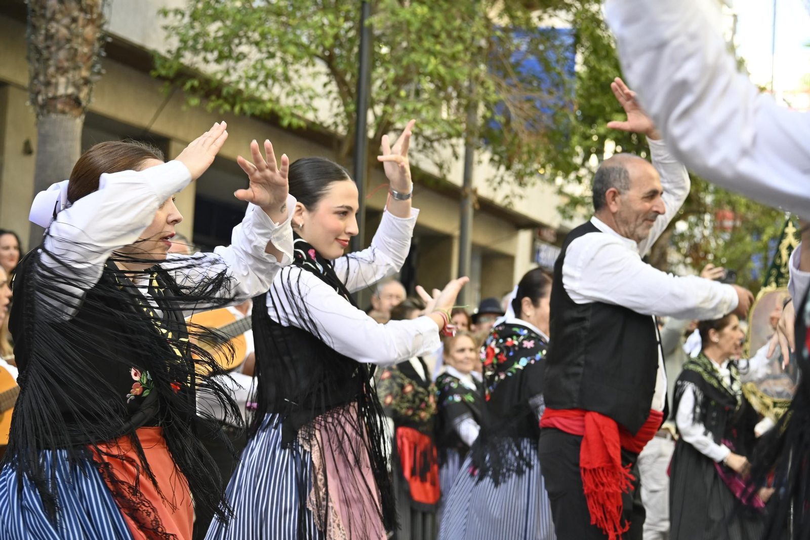 Las mejores mágenes del "II Encuentro de Danzas y Folclore Tradicional" de la provincia de Huelva