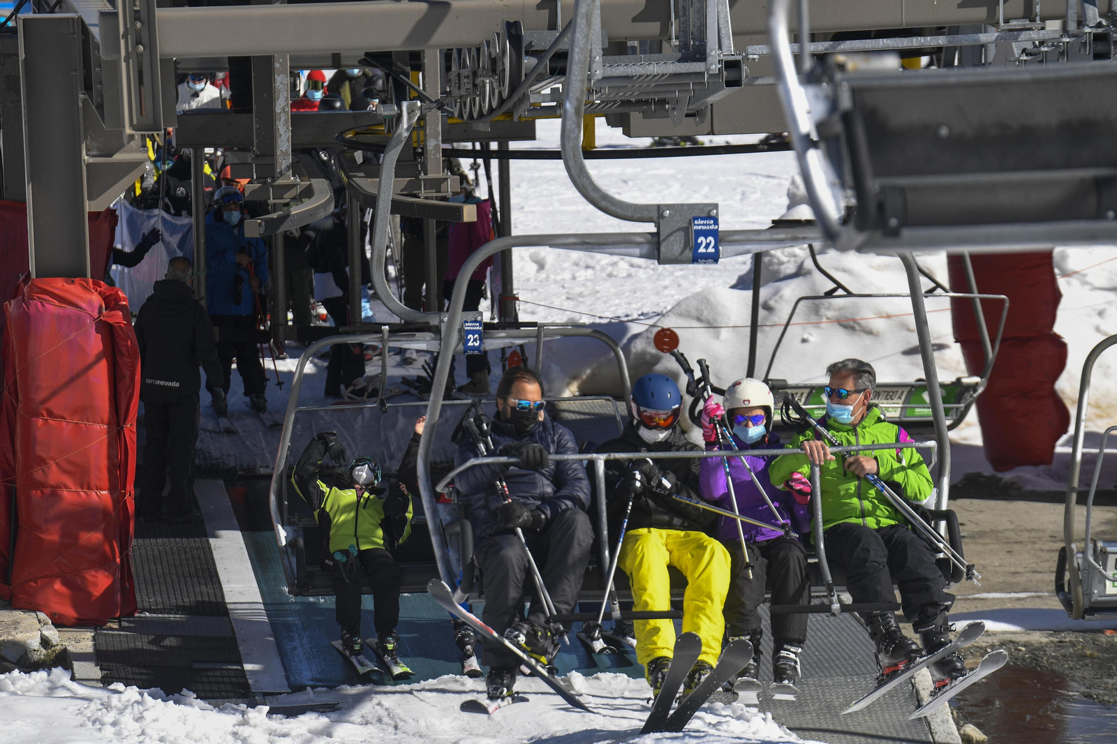 Fotos del último día de esquí en Sierra Nevada
