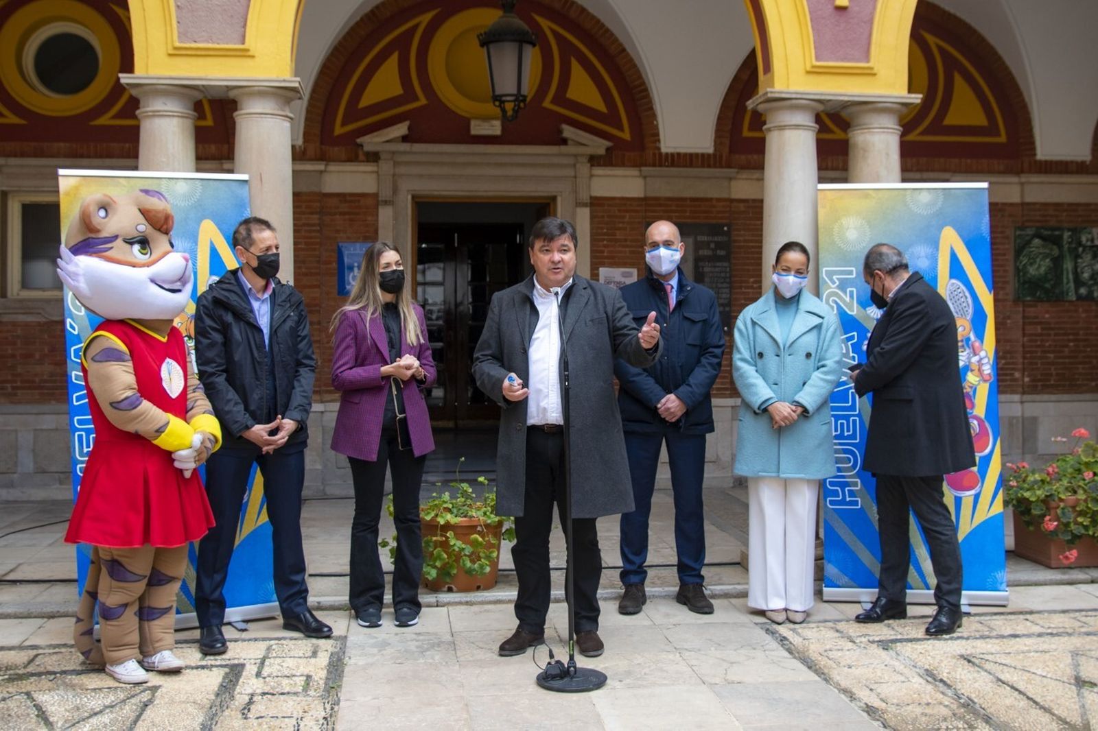 Un momento de la recepción en el Ayuntamiento con motivo del Mundial sénior.