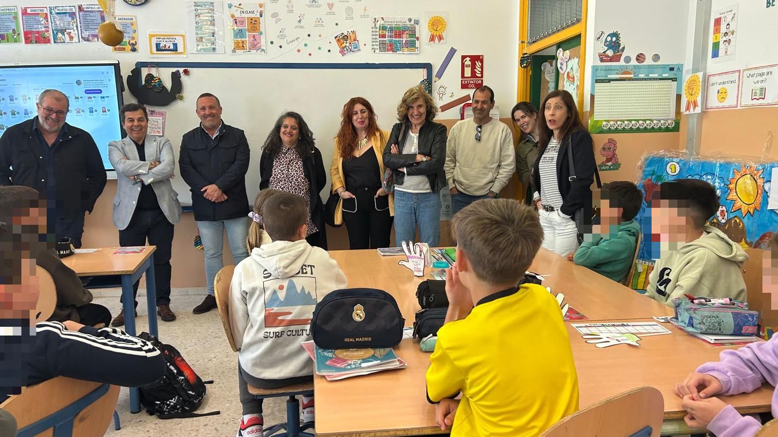 Visita a una de las clases del CEIP Naranjo Moreno de San Bartolomé de la Torre.