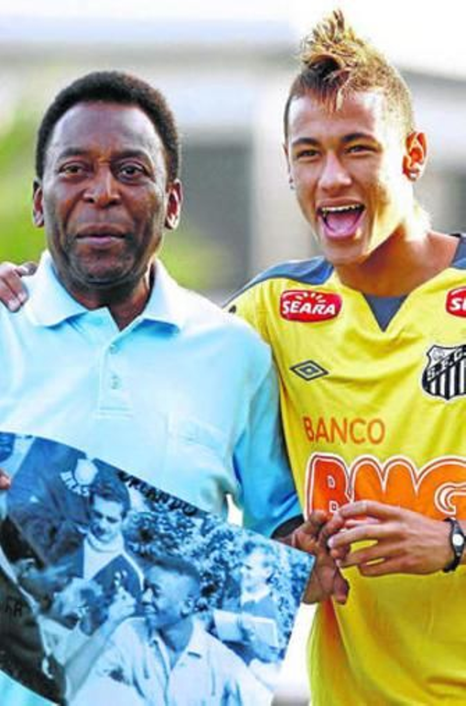 Pelé posa con Neymar antes de viajar a Montevideo.