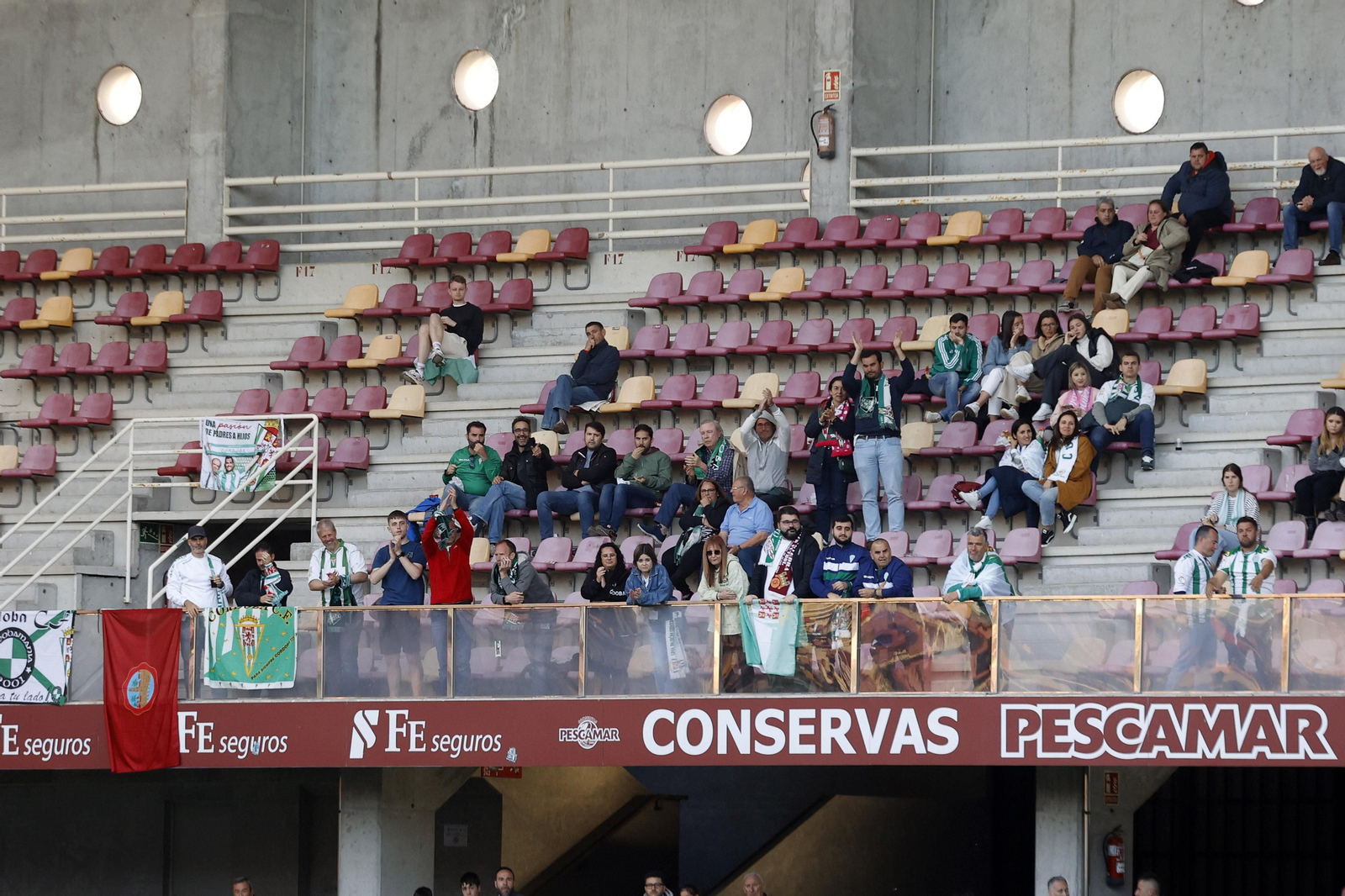 La derrota del Córdoba CF en Pontevedra, en imágenes
