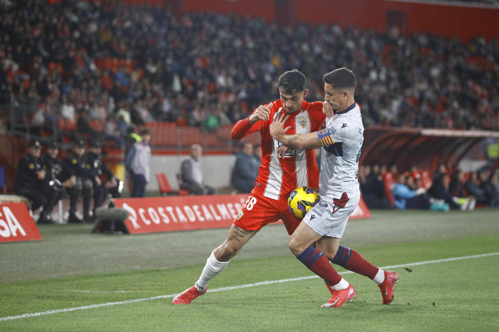 Las mejores imágenes del partido U.D. Almería-Levante U.D.