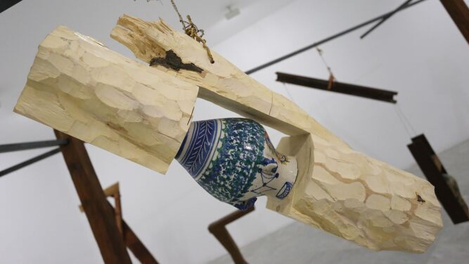 Obras de Jacobo Castellano en una exposición que le dedicó el CAAC.