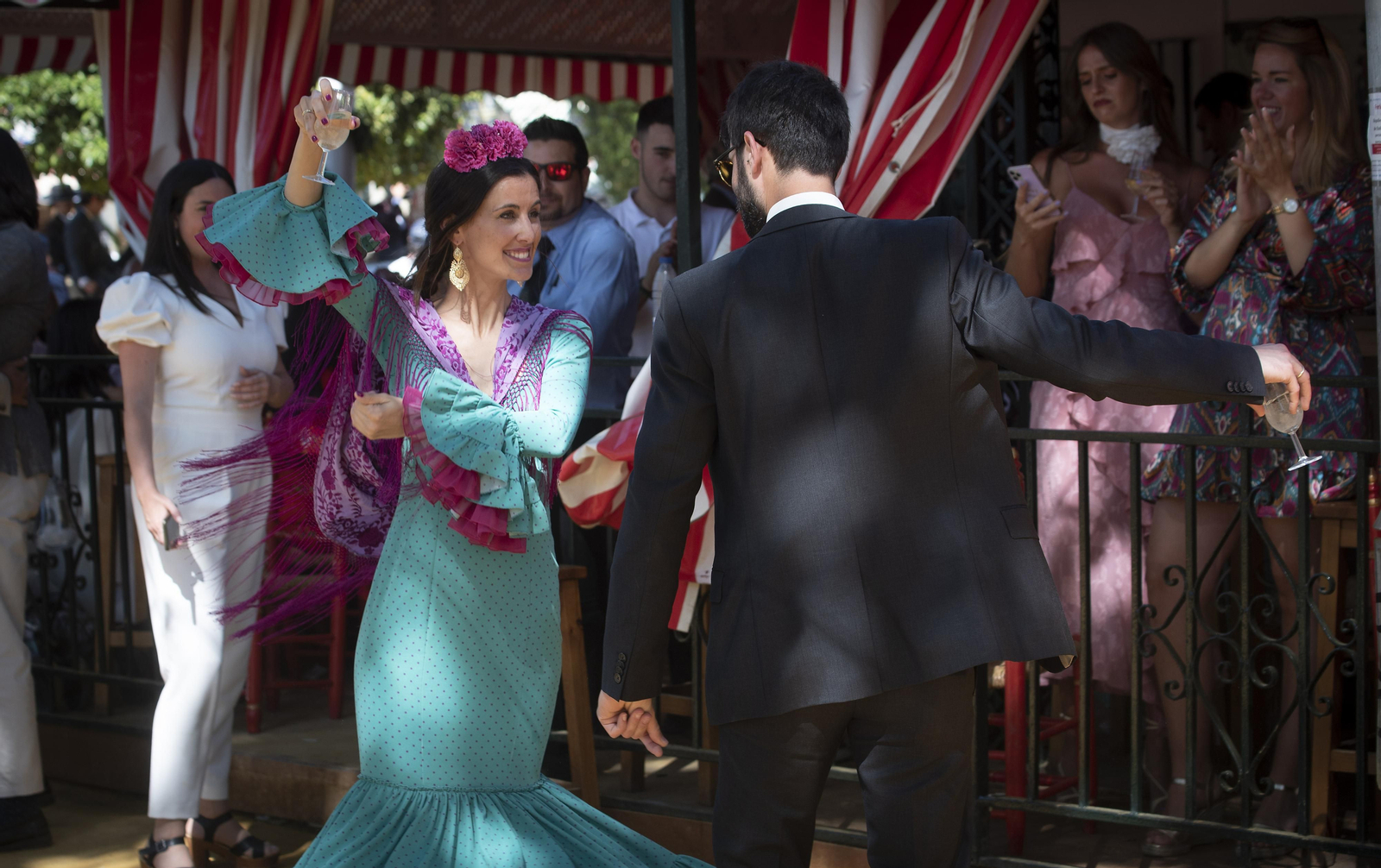 Sube la temperatura y el glamour en el lunes de Feria de Abril 2023